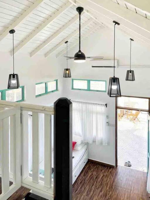 Sea Kecil Tiny House Near Jetty Of Kuala Besut Βίλα Kampong Nail Εξωτερικό φωτογραφία